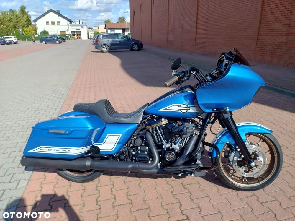 Harley-Davidson Touring Road Glide - 3