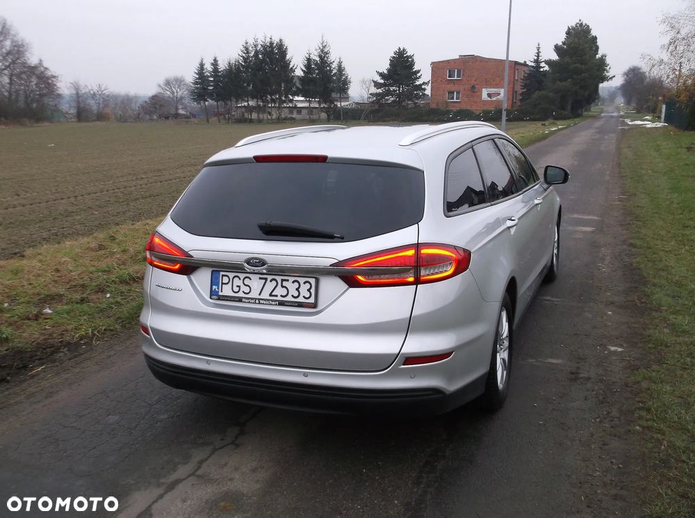 Ford Mondeo - 37