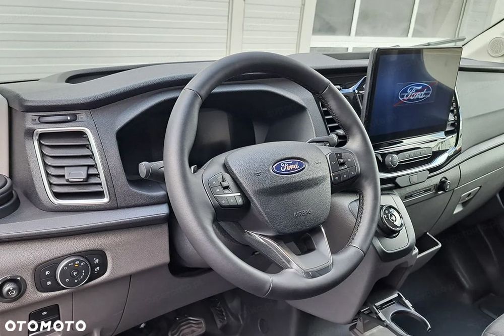 Ford Transit - 9