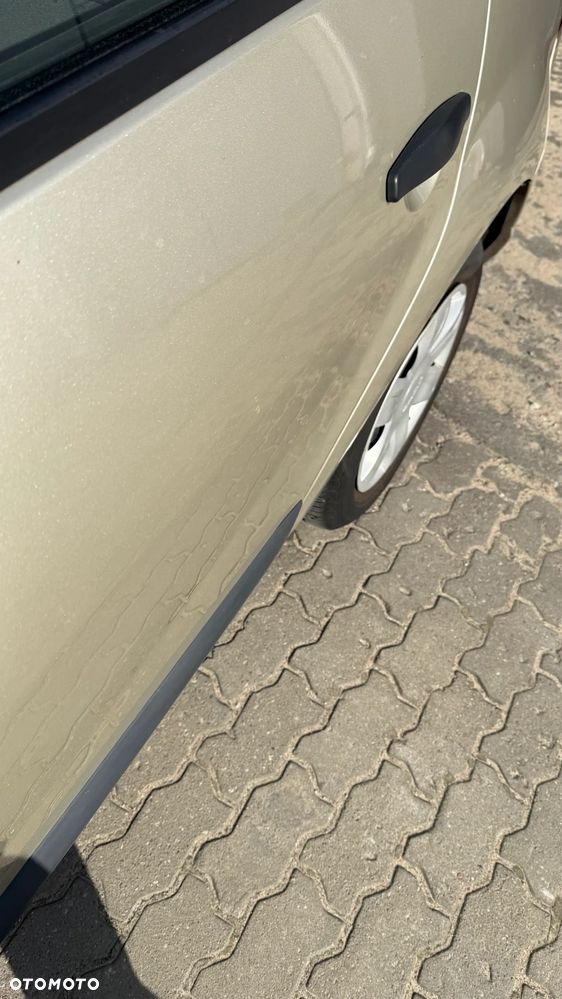 Dacia Sandero 1.2 16V Story - 8