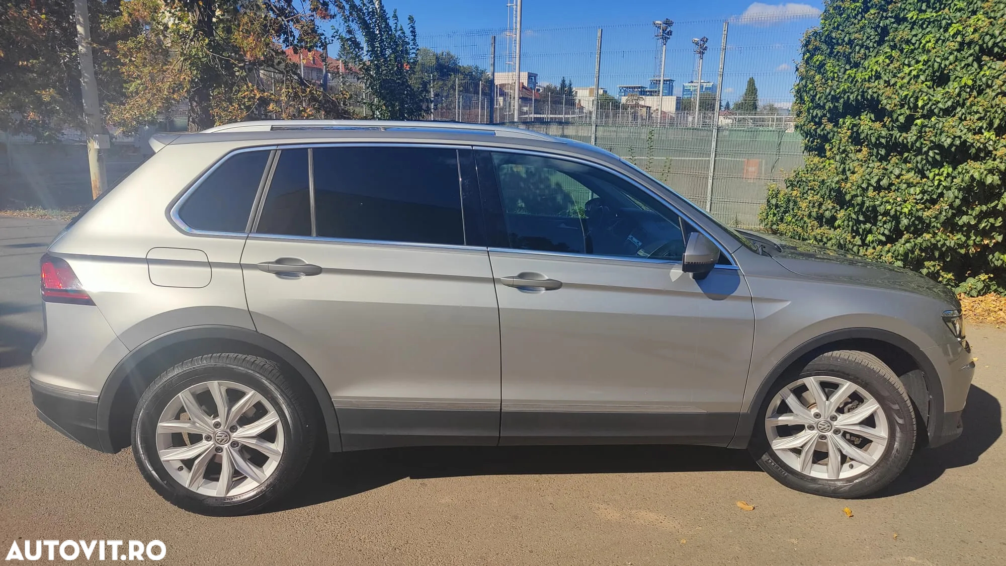 Volkswagen Tiguan 2.0 TDI DPF Comfortline - 10