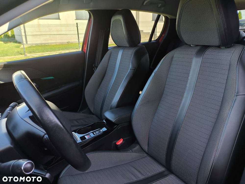 Peugeot 208 BlueHDi 100 Allure - 15