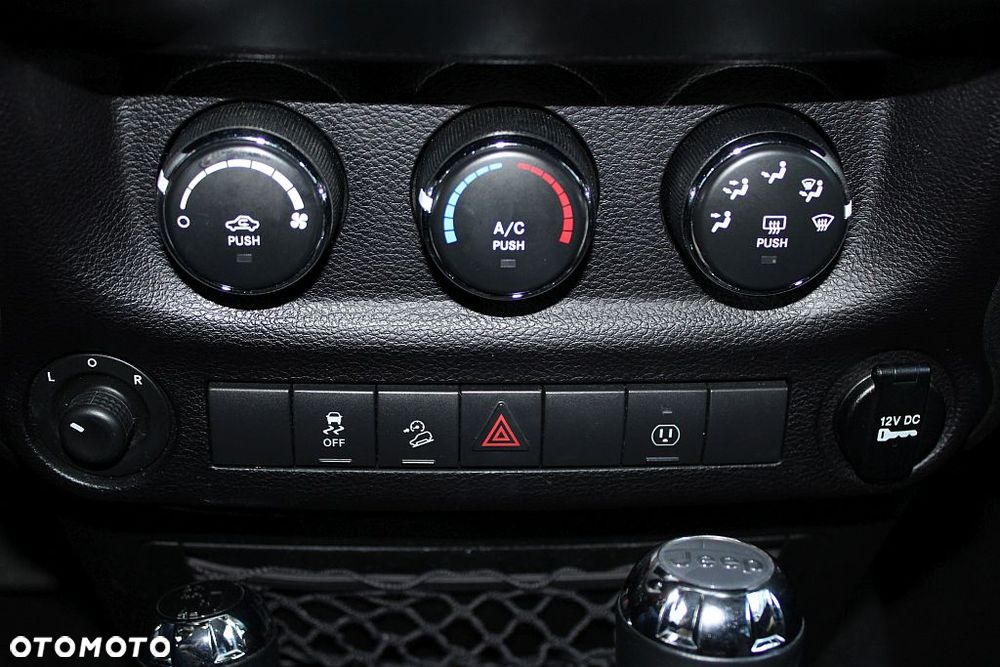 Jeep Wrangler - 29