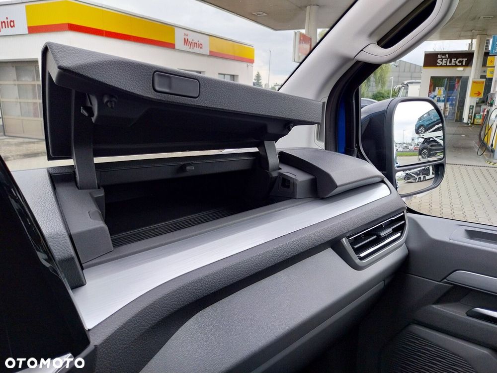 Volkswagen Caravelle Life silnik: 2,0 l TDI 150 KM / skrzynia biegów: 8-biegowa automatyczna rozstaw osi: 3500 mm - 29