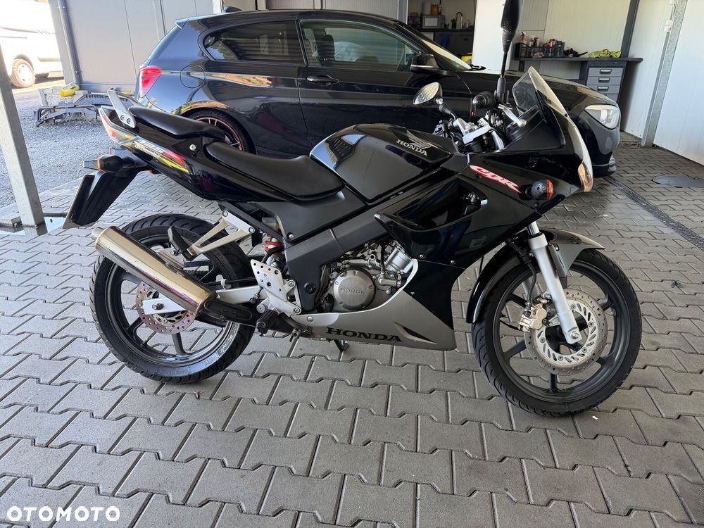 Honda CBR - 3