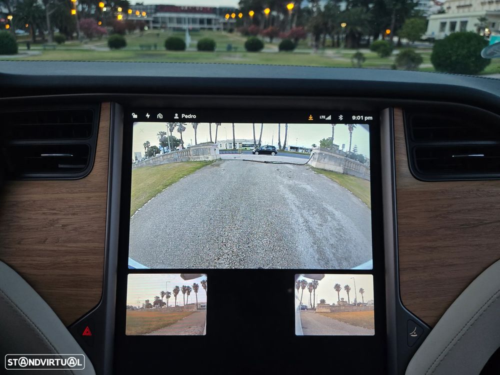 Tesla Model X 100D - 16