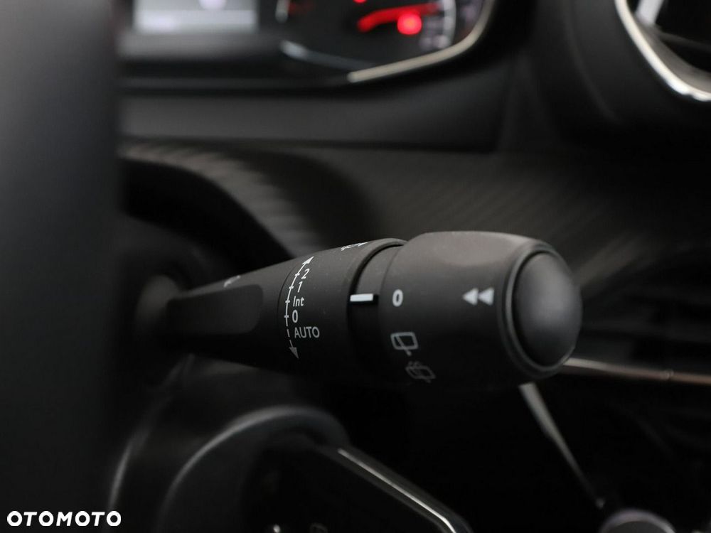Peugeot 2008 PureTech 100 Style - 32