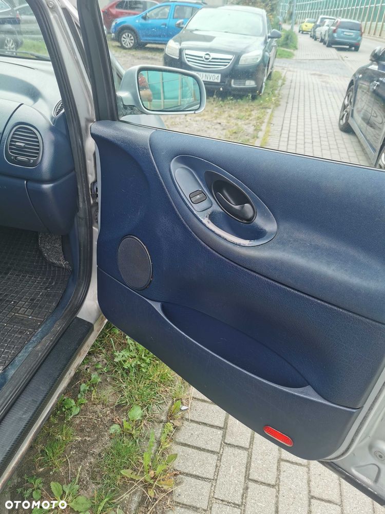 Volkswagen Sharan - 4