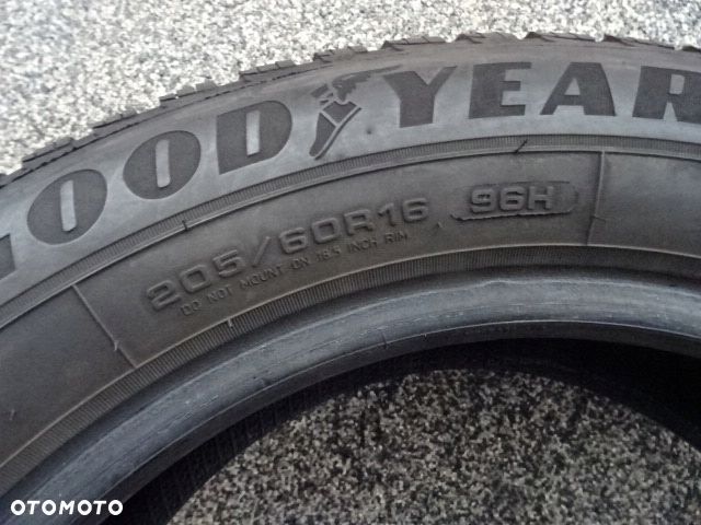 205/60/R16 96H GOODYEAR ULTRA GRIP 9 - 6
