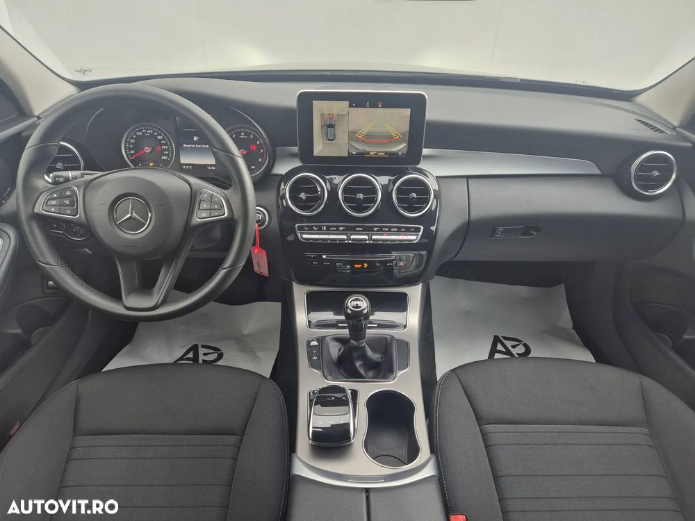 Mercedes-Benz C 180 T-Modell - 13