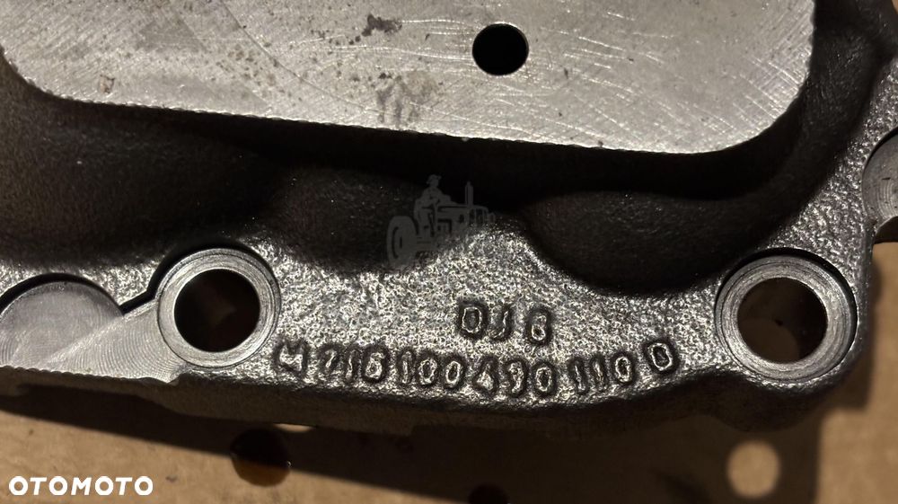 Fendt ML130 ML160 ML180 Vario Głowica pompy  H716100430011 M716100430110A - 5