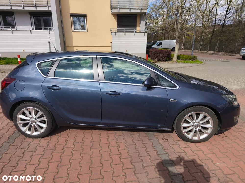 Opel Astra 1.7 CDTI DPF - 9