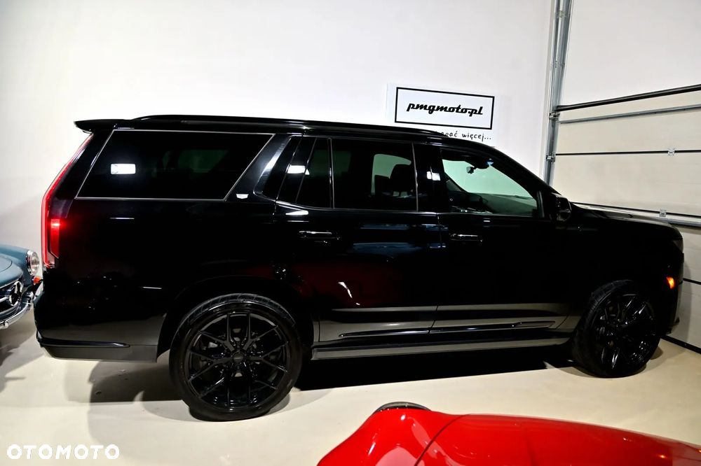 Cadillac Escalade - 9