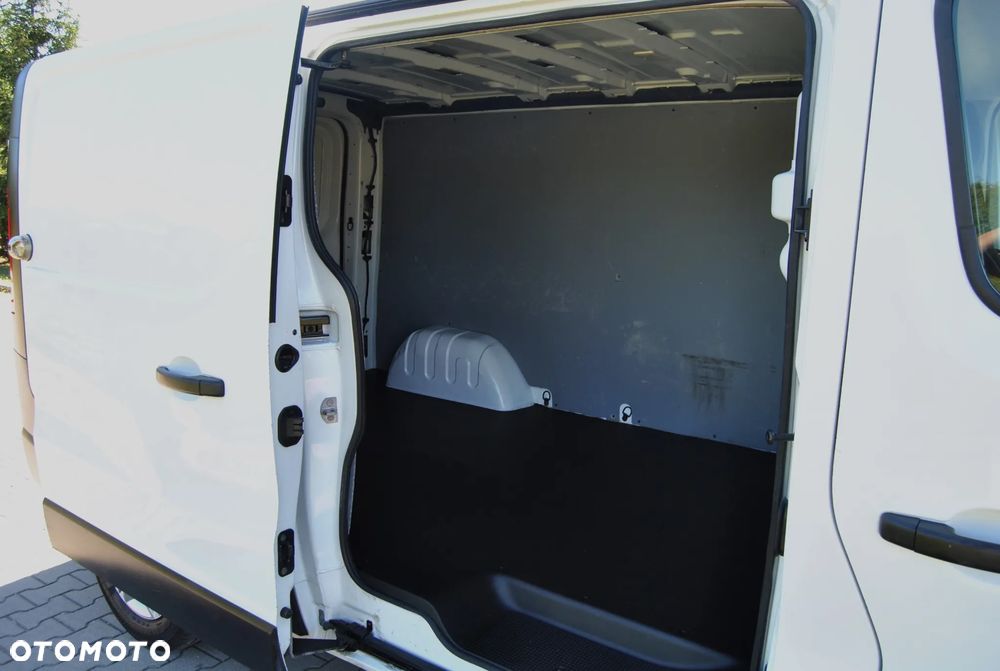 Renault Trafic - 10