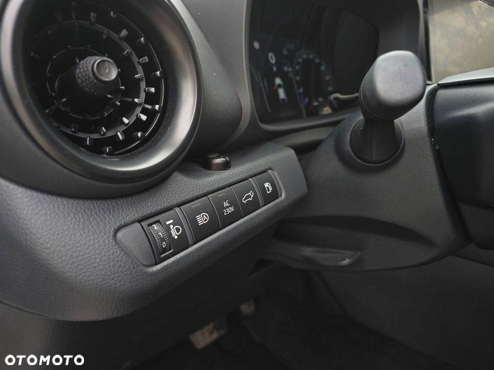 Toyota C-HR 2.0 PHEV Dynamic Force Executive - 16