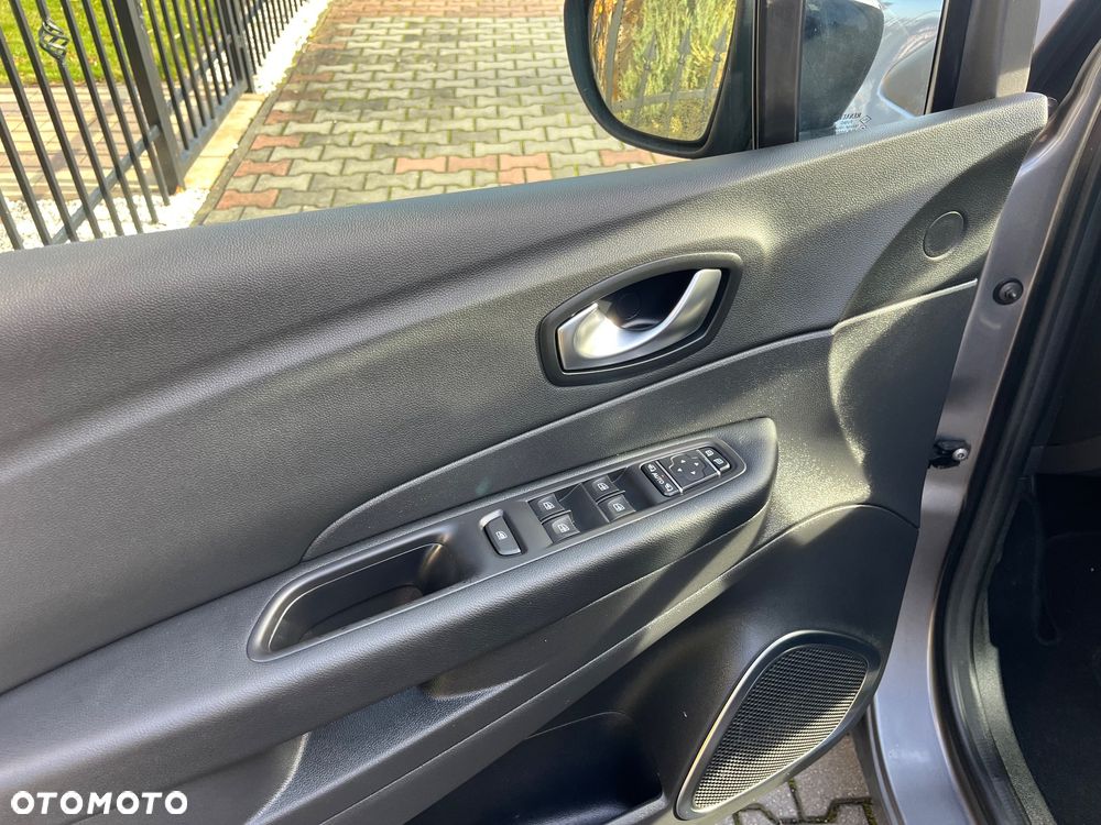 Renault Captur ENERGY TCe 120 Crossborder - 20