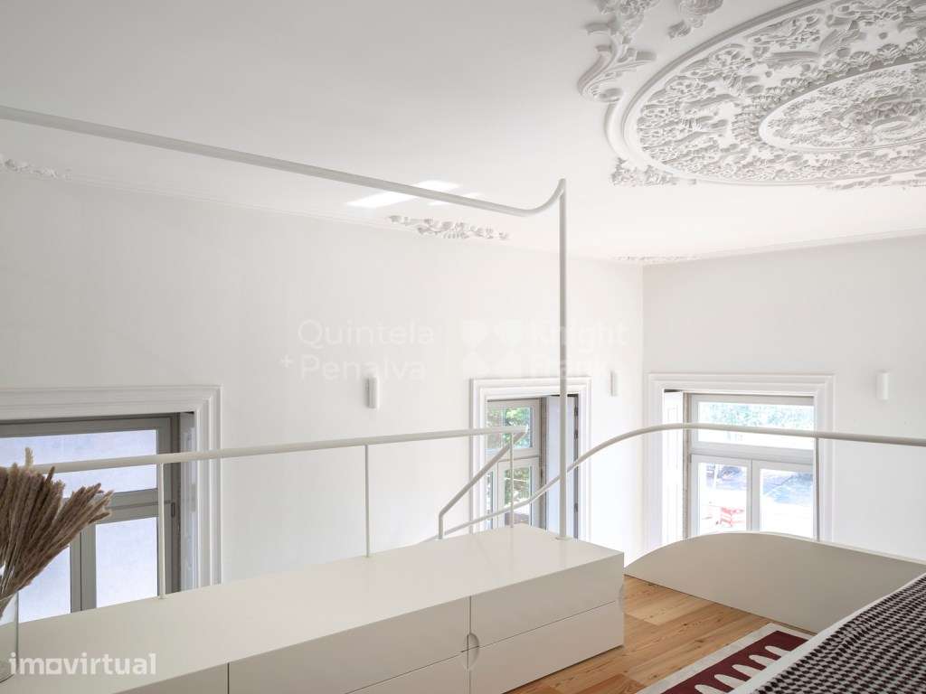 Apartamento T1+1 mezzanine com varanda junto ao Rio Douro - Grande imagem: 3/50