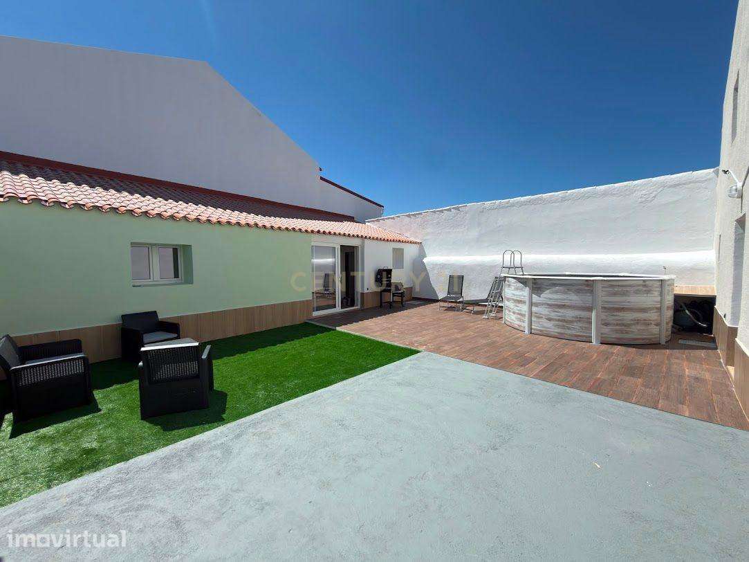 Moradia T3 + Estúdio Independente -Totalmente Remodelada com garagem e - Grande imagem: 5/8