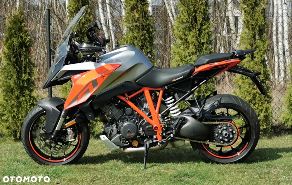 KTM Super Duke - 1