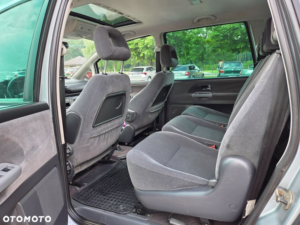 Ford Galaxy 1.9 TDI Ghia - 11
