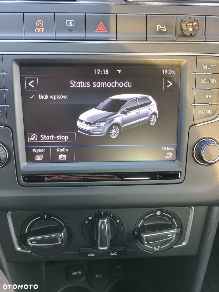 Volkswagen Polo 1.4 TDI (Blue Motion Technology) Comfortline - 19
