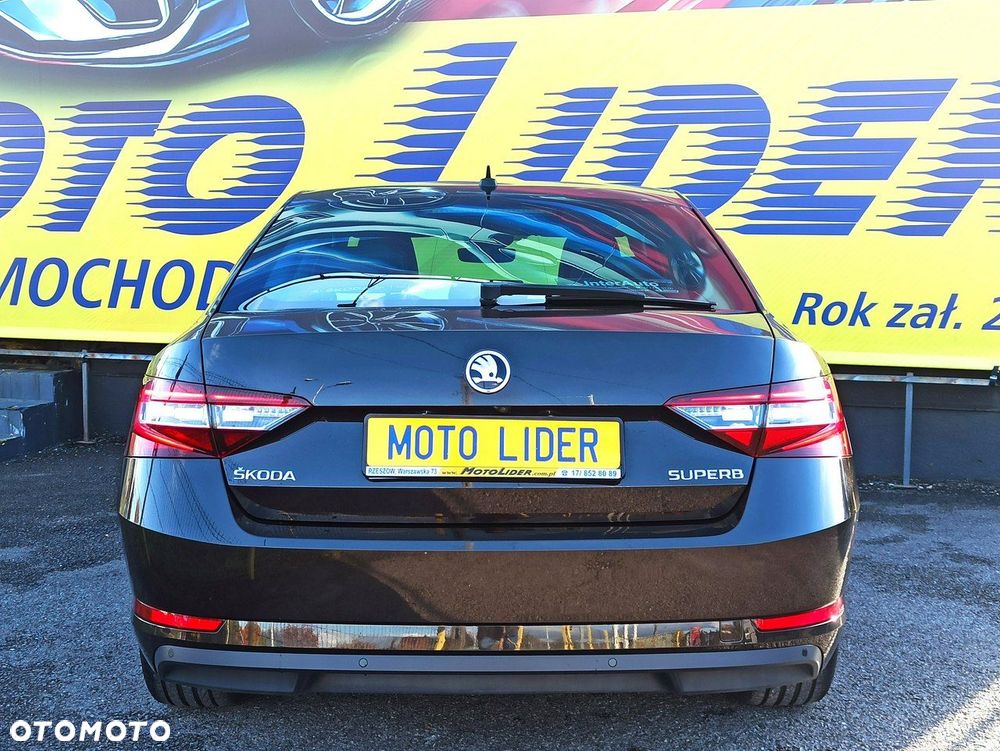 Skoda Superb 1.8 TSI L&K DSG - 5