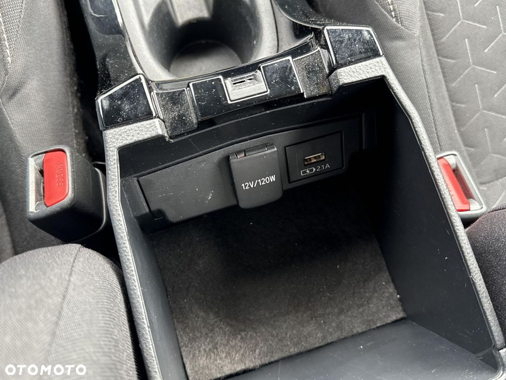 Toyota Corolla 1.8 Hybrid Comfort - 20