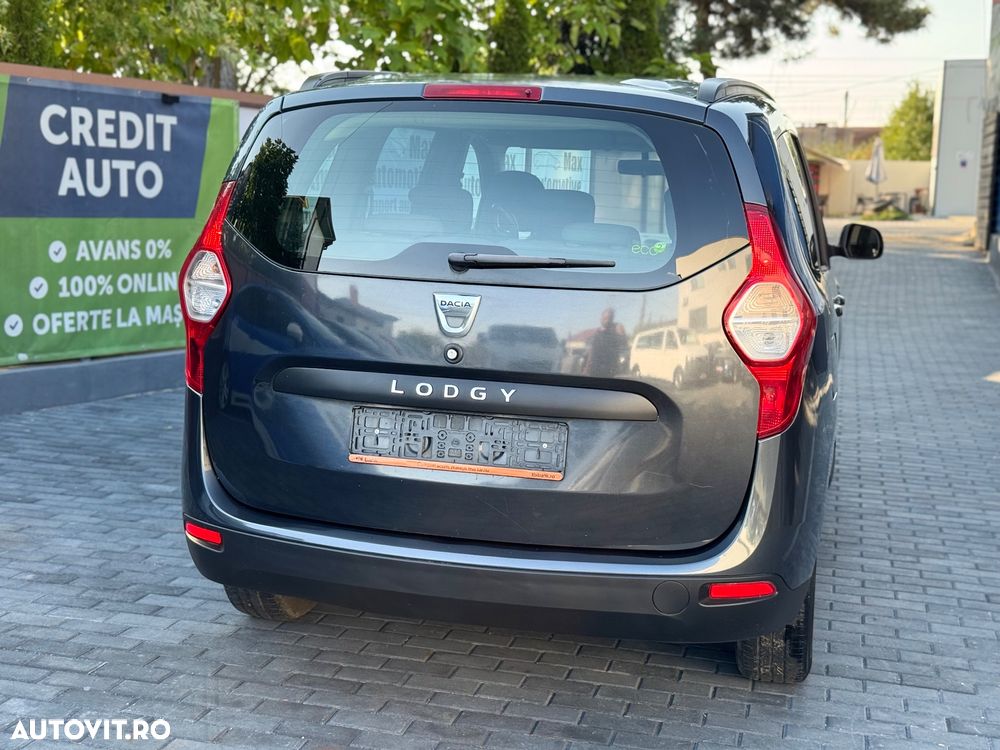 Dacia Lodgy dCi 110 Celebration - 3