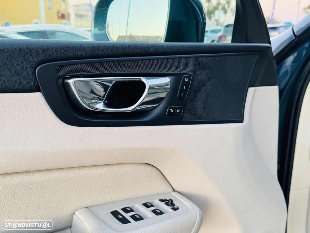 Volvo XC 60 2.0 D3 Momentum Plus - 4