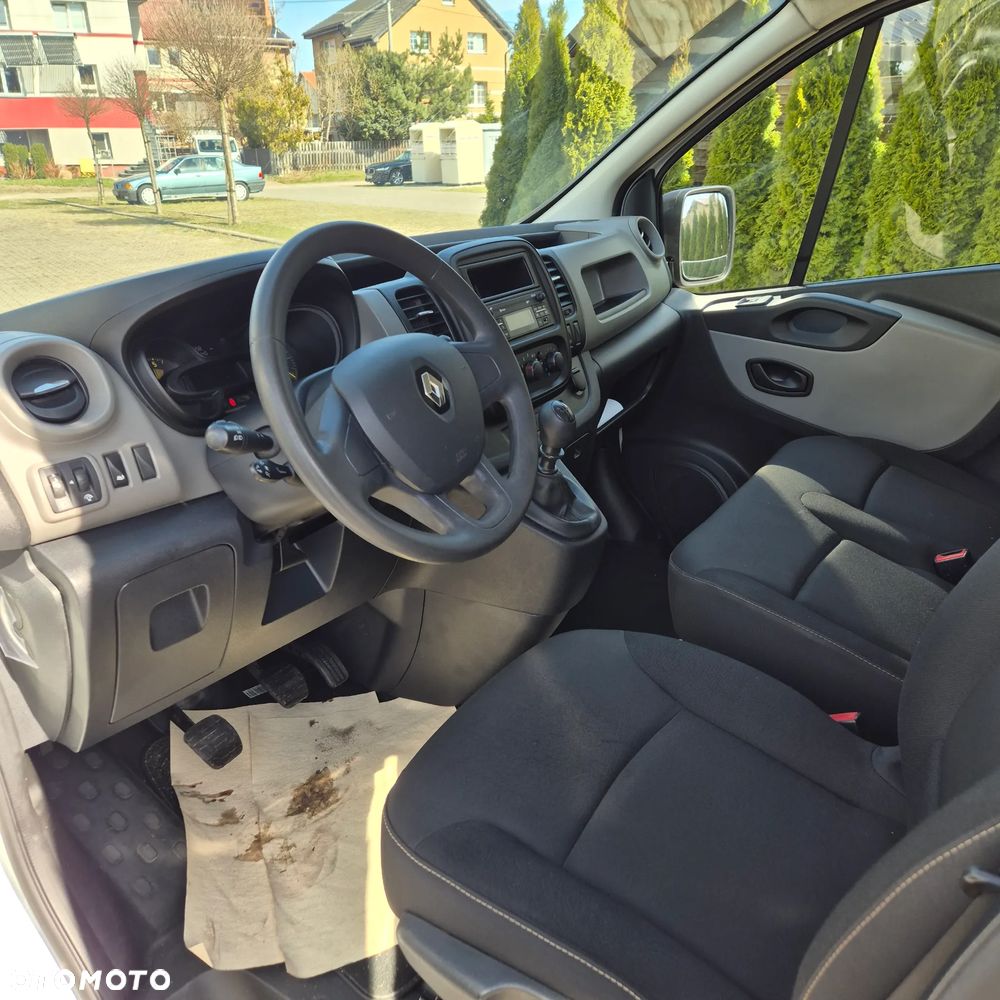 Renault Trafic - 12