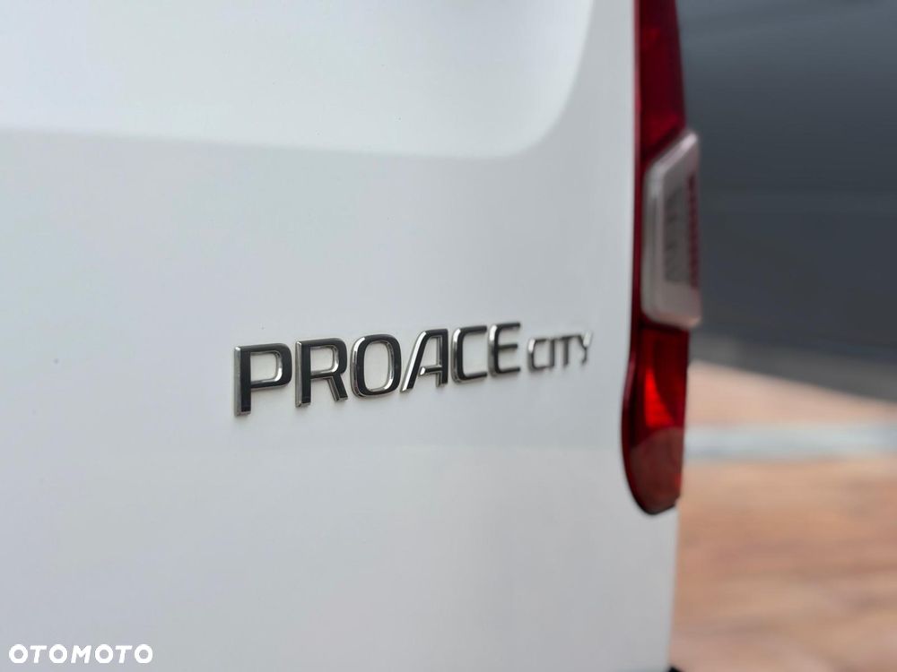 Toyota Proace City Verso 1.2 D-4T Business - 21