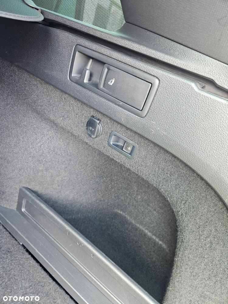 Volkswagen Passat 2.0 TDI SCR (BlueMotion Technology) DSG Highline - 24