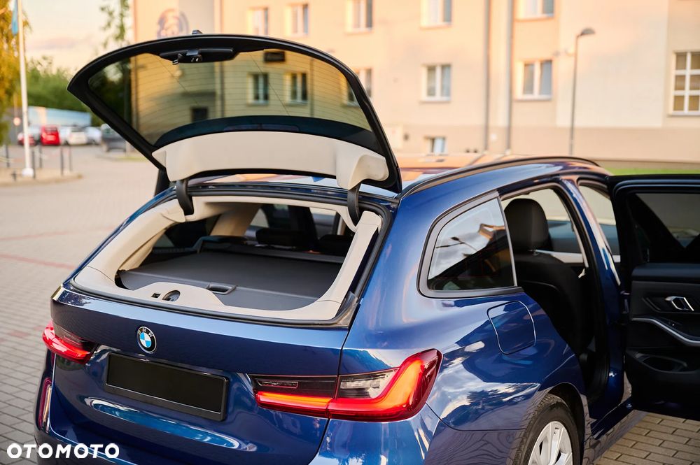BMW Seria 3 - 17