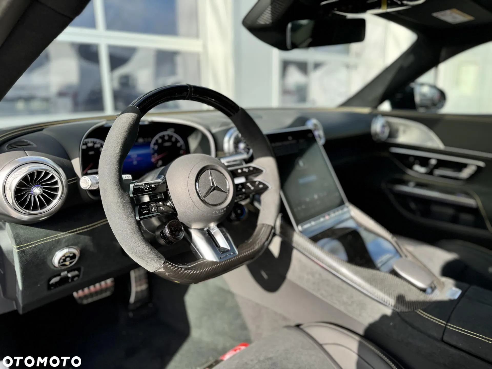 Mercedes-Benz AMG GT 63 4Matic+ - 21