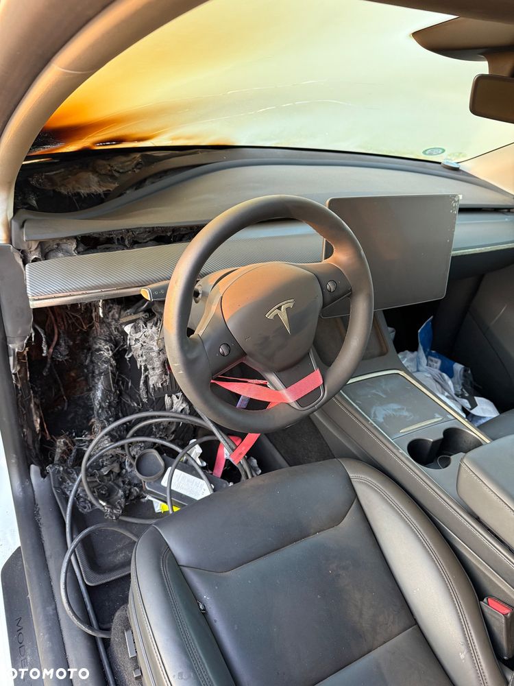 Tesla Model Y RWD - 11