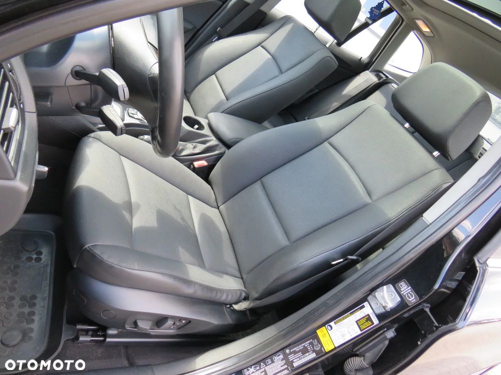 BMW X1 xDrive28i - 26