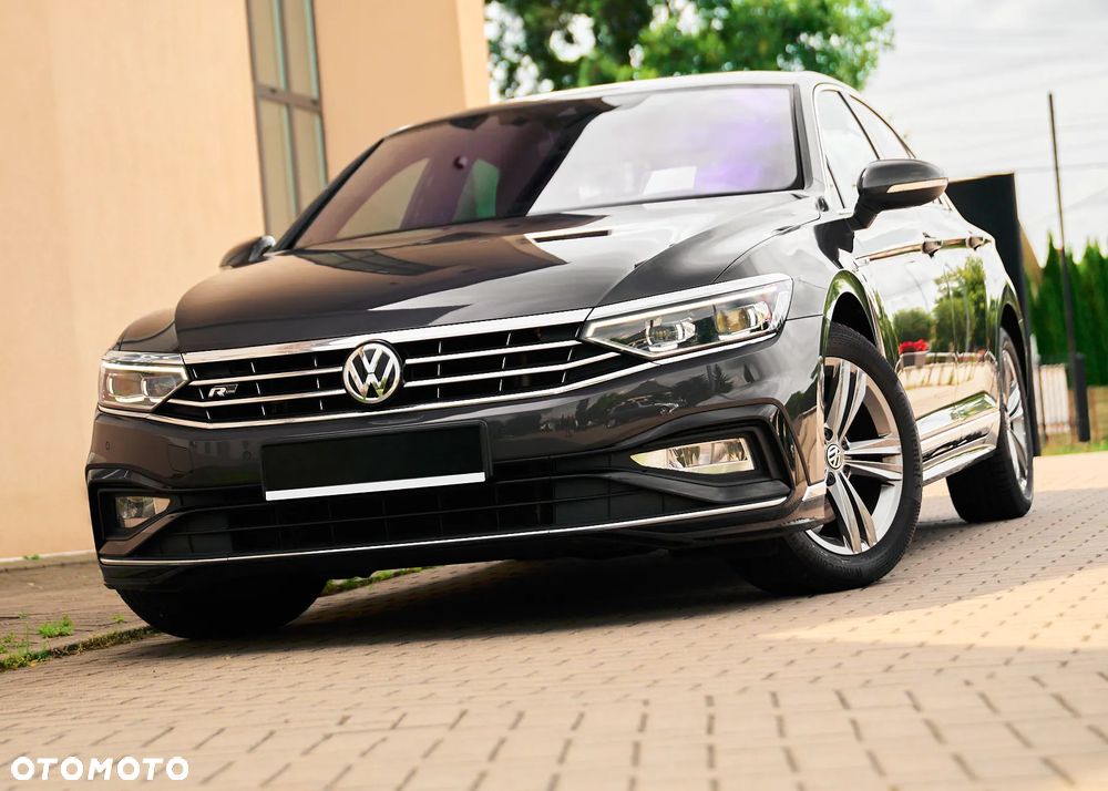 Volkswagen Passat 1.5 TSI OPF DSG Highline - 2