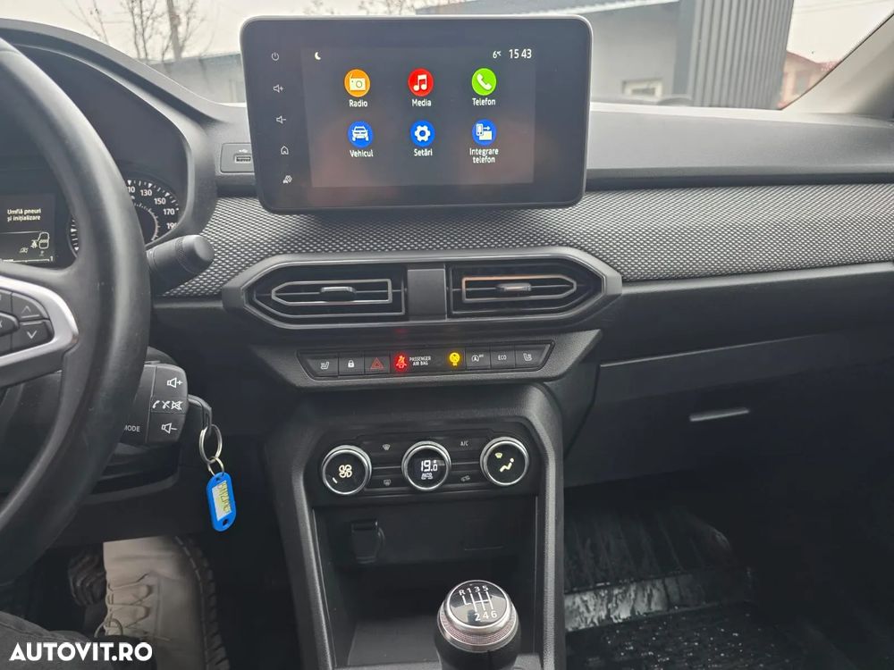 Dacia Logan TCe 90 MT6 Expression - 11