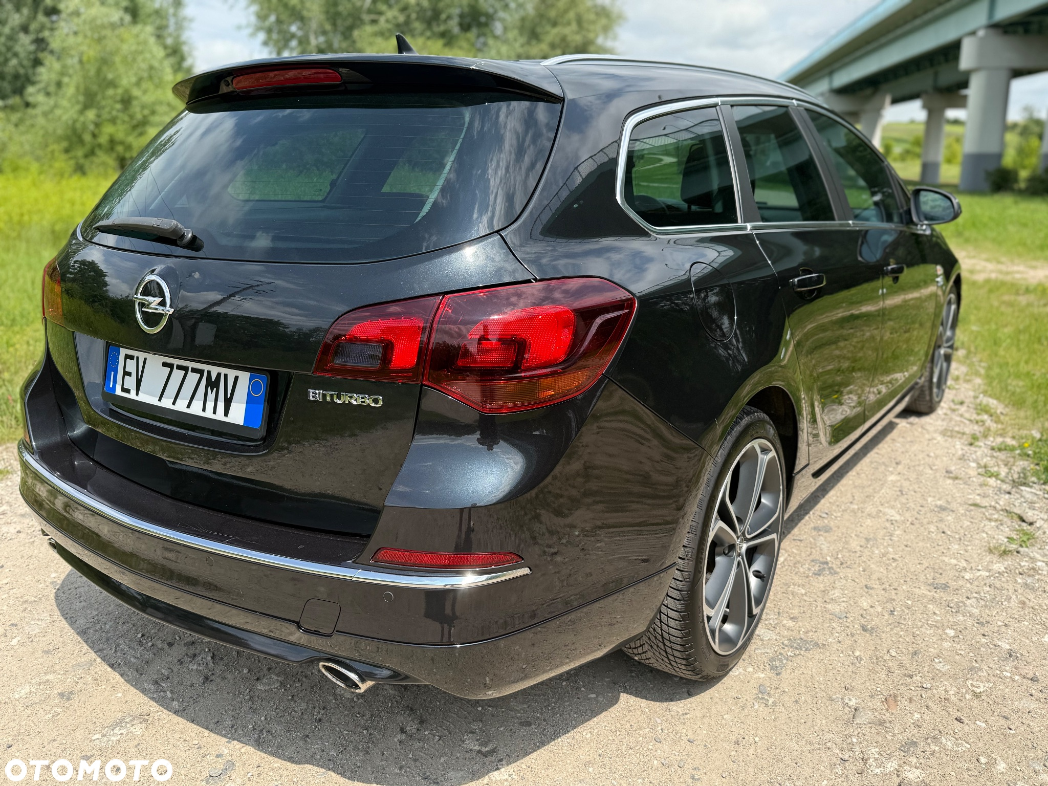 Opel Astra 2.0 BiTurbo CDTI DPF ecoFLEX SportsTourer St - 8