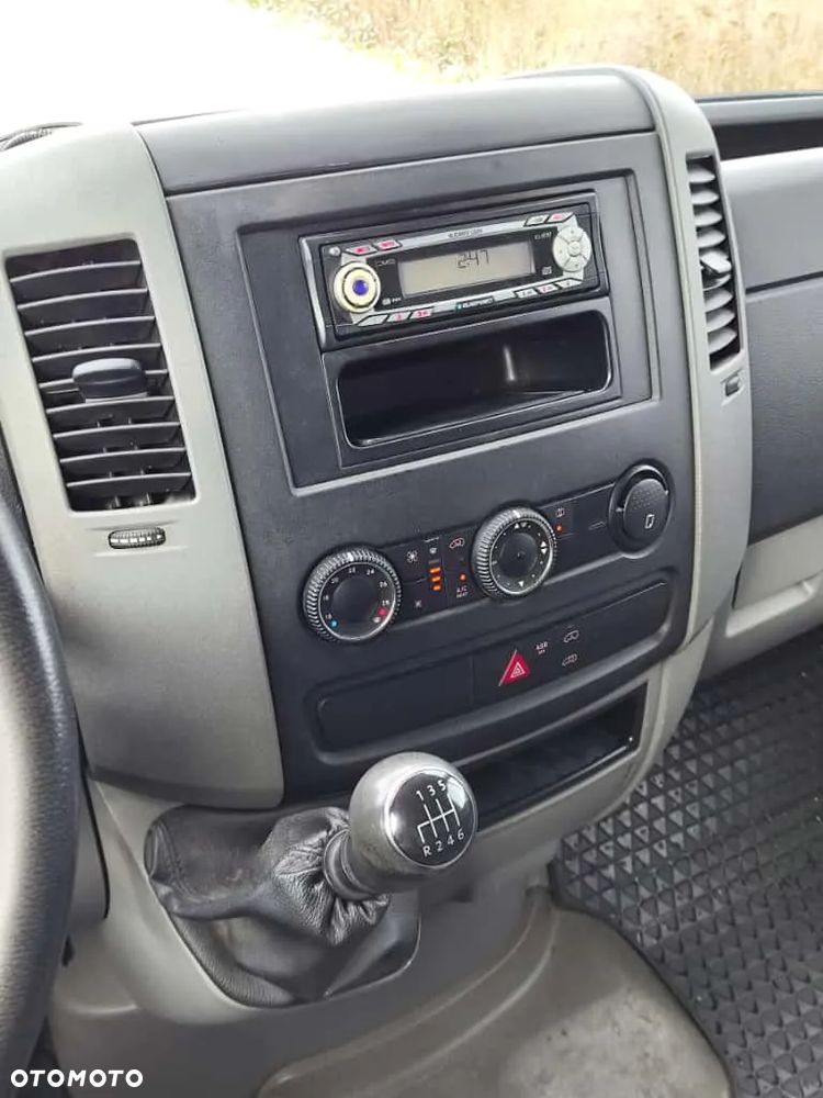 Volkswagen Crafter - 13