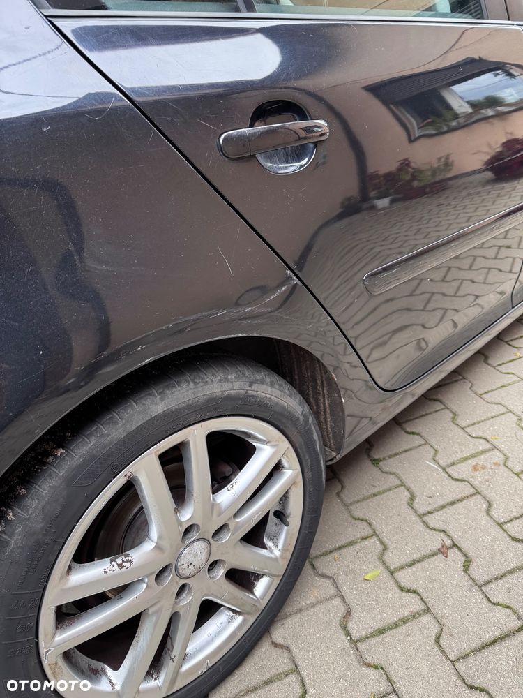 Volkswagen Golf 1.6 FSI Sportline - 9