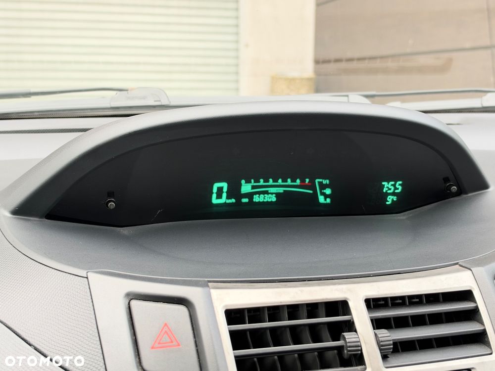 Toyota Yaris - 27