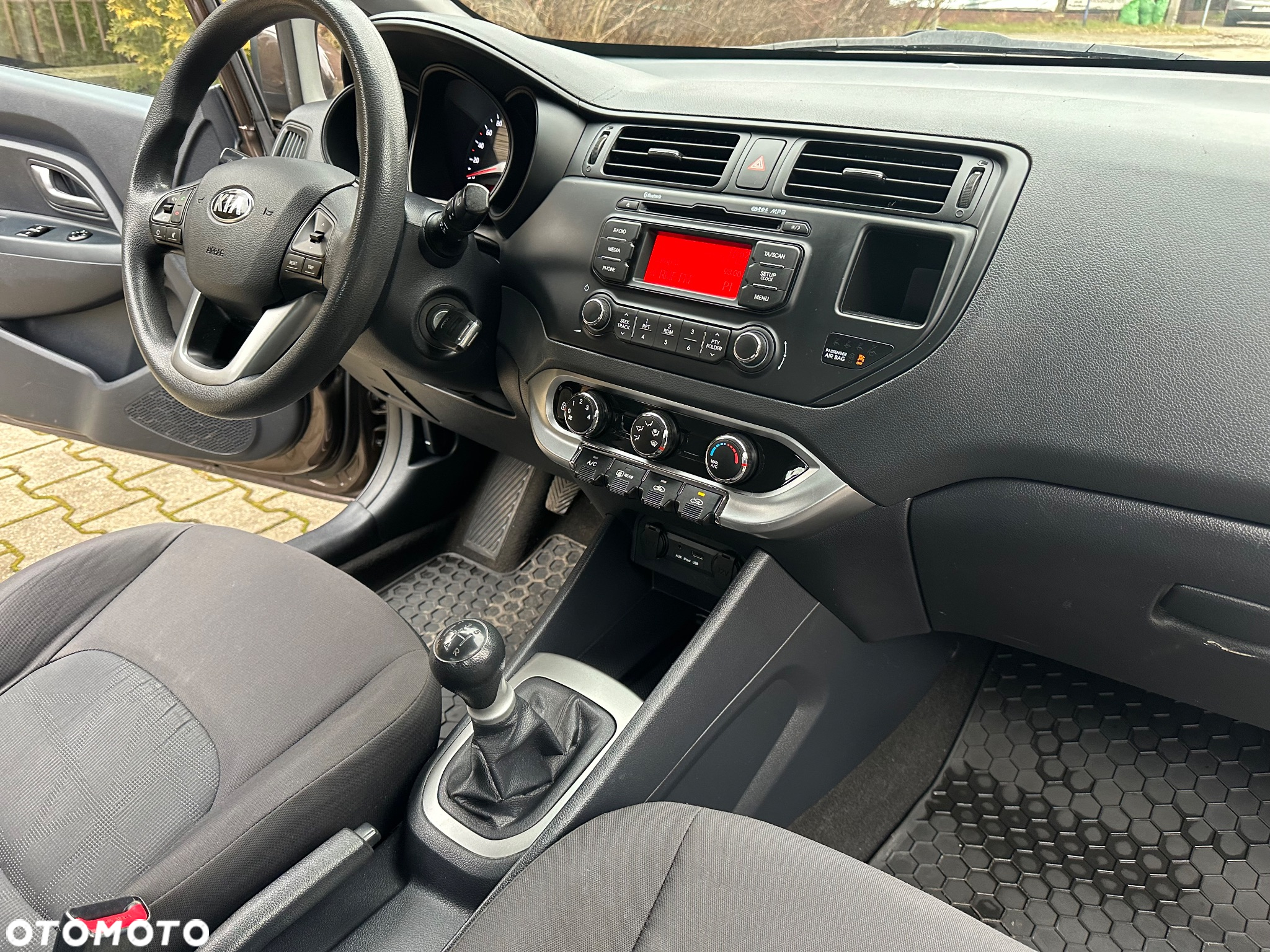 Kia Rio 1.2 Edition 7 - 21