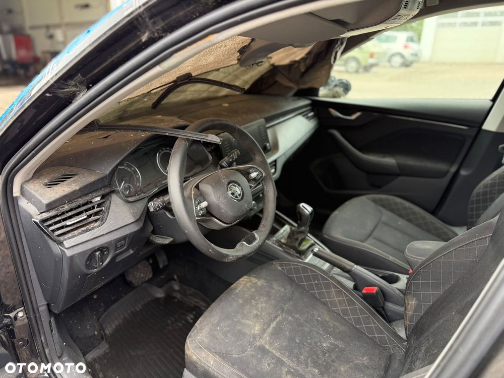 Skoda Kamiq 1.0 TSI Ambition DSG - 8
