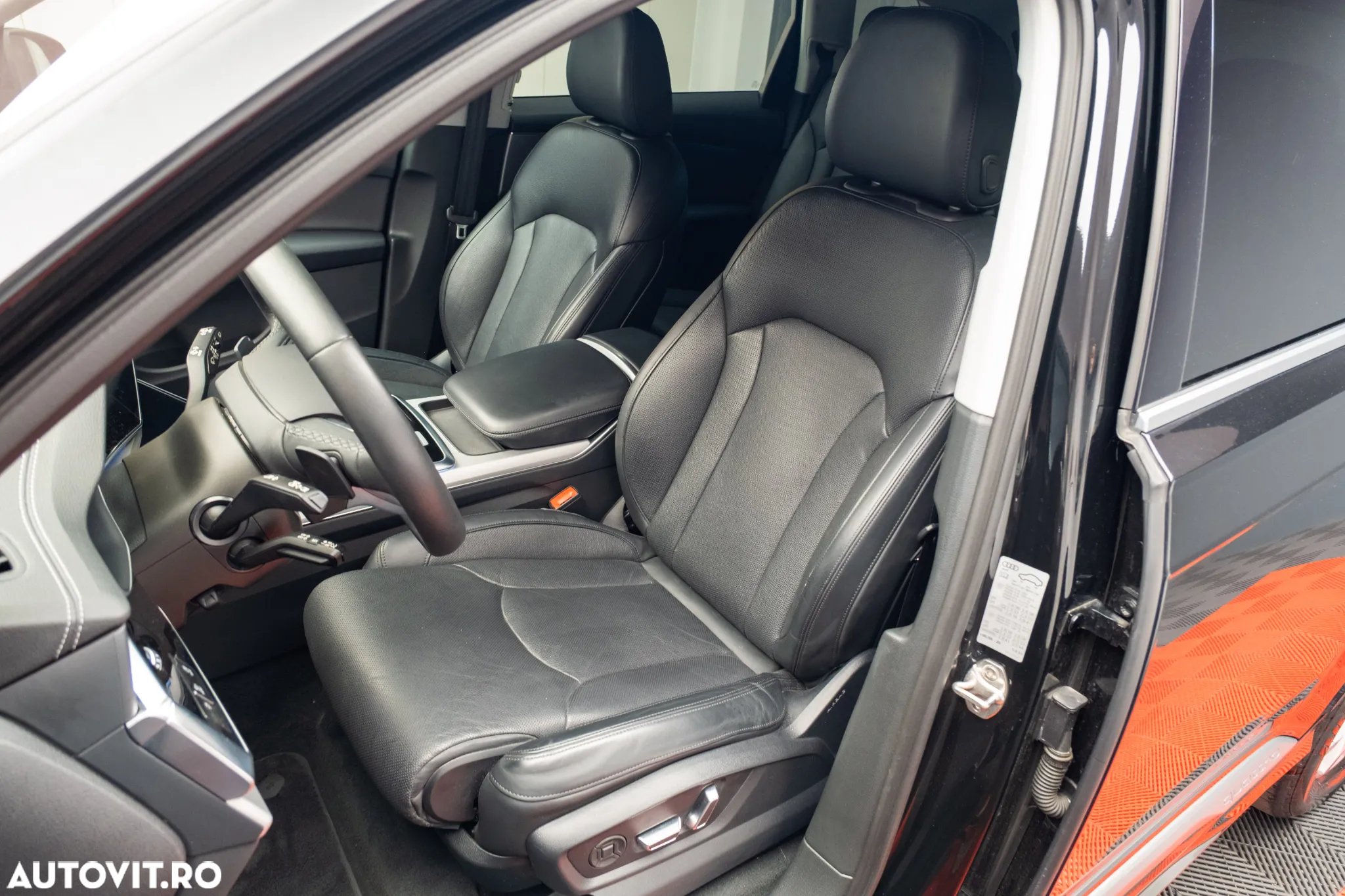 Audi Q7 50 TDI quattro Tiptronic S line - 24