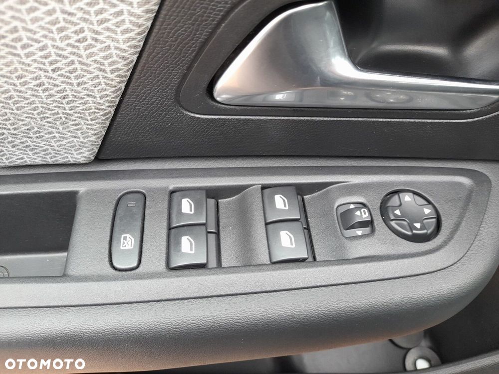 Citroën C4X 1.2 PureTech Feel Pack S&S EAT8 - 11