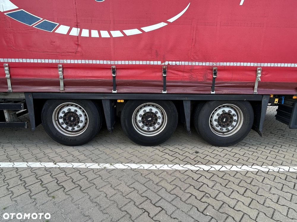 Schmitz Cargobull SCS Mega Varios; dach podnoszony; koła 385/55 R22,5 - 5