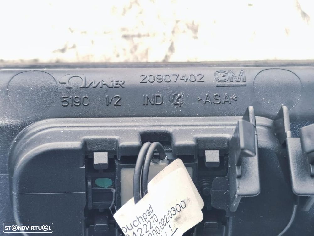 Botão da mala e Camara de Marcha Atrás OPEL ZAFIRA TOURER C 20907402 - 3