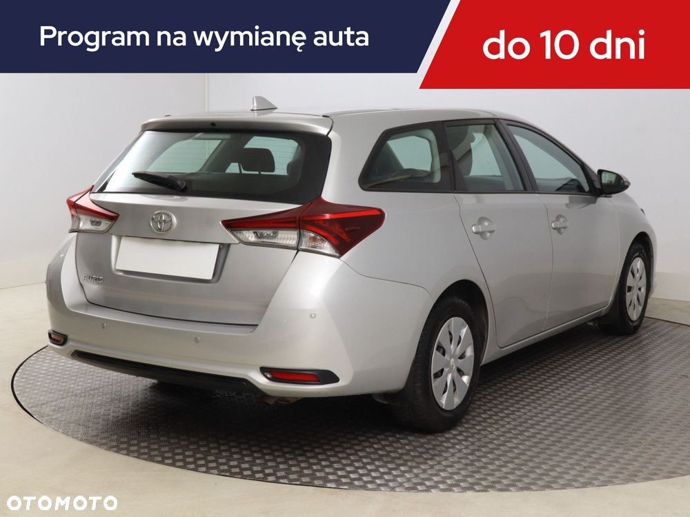 Toyota Auris - 7
