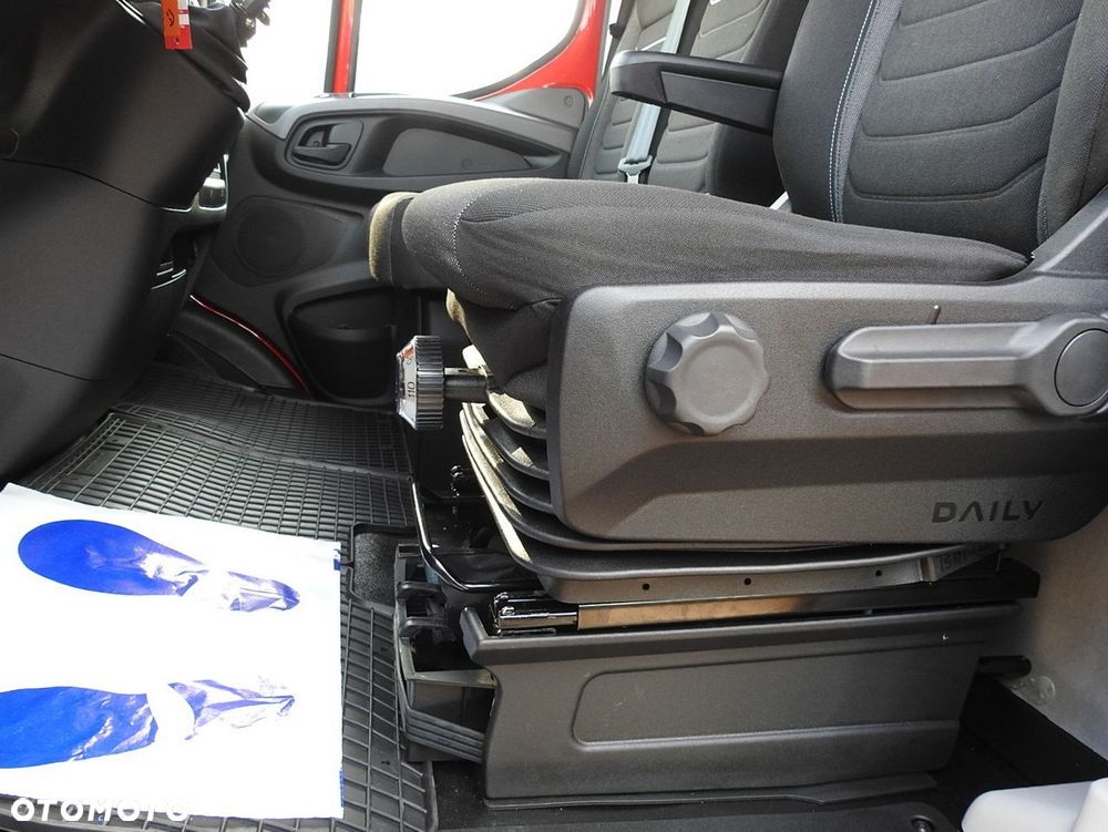 Iveco DAILY NOWY 35S18 CONNECT PLANDEKA 10 PALET WEBASTO KLIMATYZACJA TEMPOMAT NAWIGACJA LEDY ASO  180KM - 29